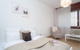 Convenient Apartment In The Heart Of Downtown